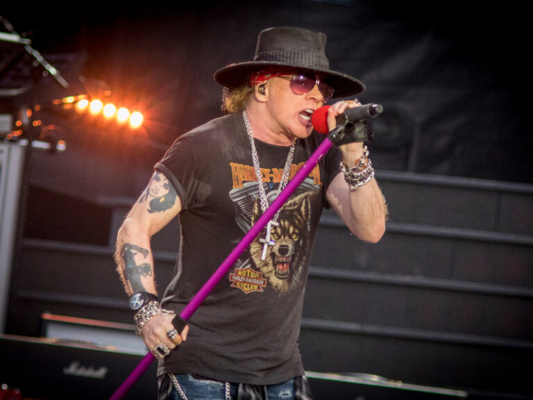 Axl Rose Unleashes his Rockin’ New Website – Check it Out Now!