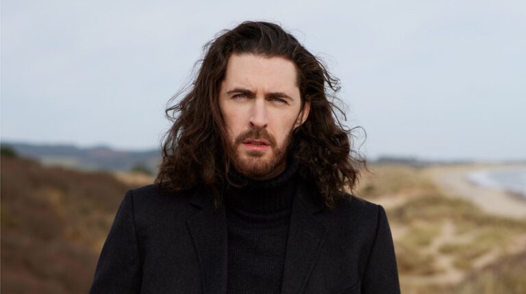 Discover the Song Everyone Can’t Get Enough Of: Hozier’s ‘Too Sweet’ Takes the Top Spot on Streaming Charts!