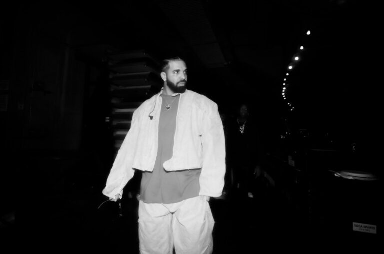 Drake Shocks Fans by Deleting AI Tupac & Snoop ‘Freestyle’ – Get the Details Now!