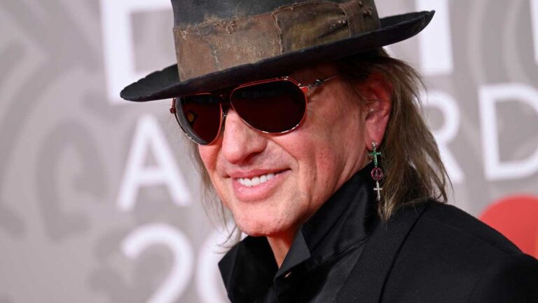 Experience Richie Sambora’s soaring vocals on his uplifting new solo release, ‘I Pray’