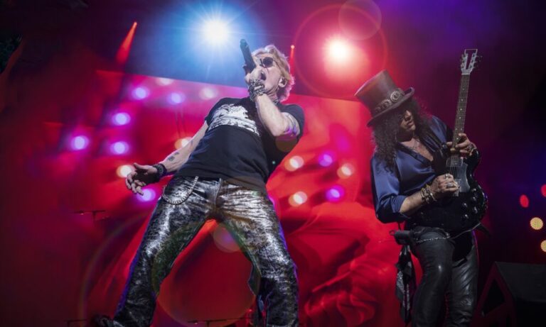 Experience the Epicness of Guns N’ Roses Live in Paris – Don’t Miss this Big Opportunity!