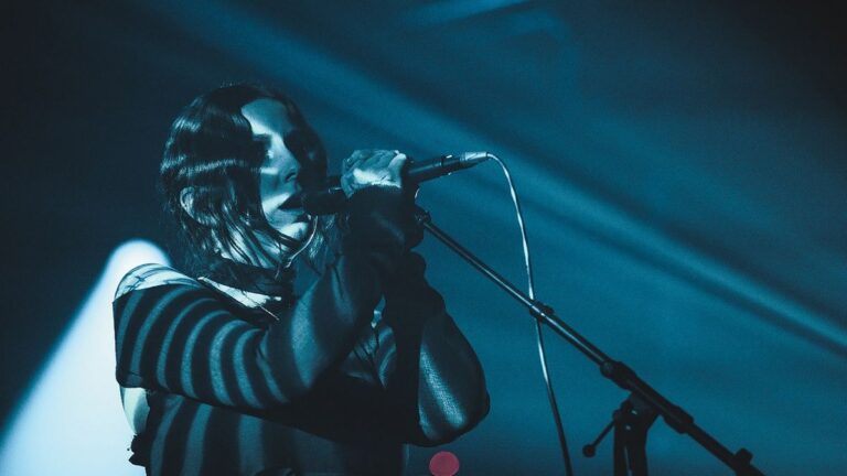 Experience the Raw Power of Chelsea Wolfe’s Performance at Roadburn Festival 2024: A Must-Read Review