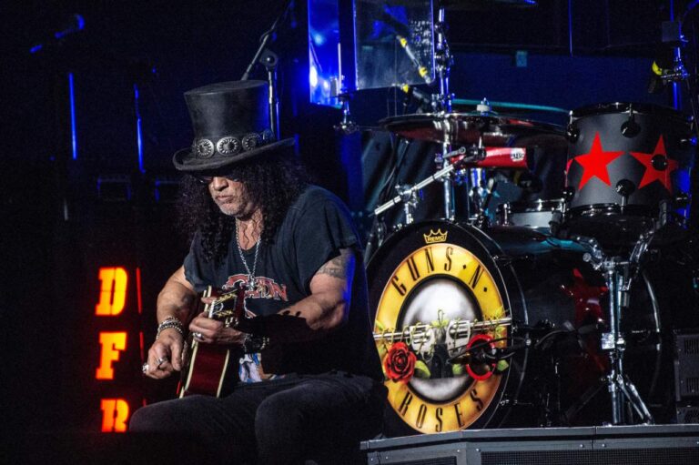 Guns N’ Roses rocks Denver with epic tour announcement!