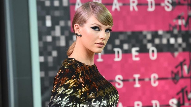 Take Control of Your Feed: Taylor Swift Empowered to Remove Hate from Her Instagram