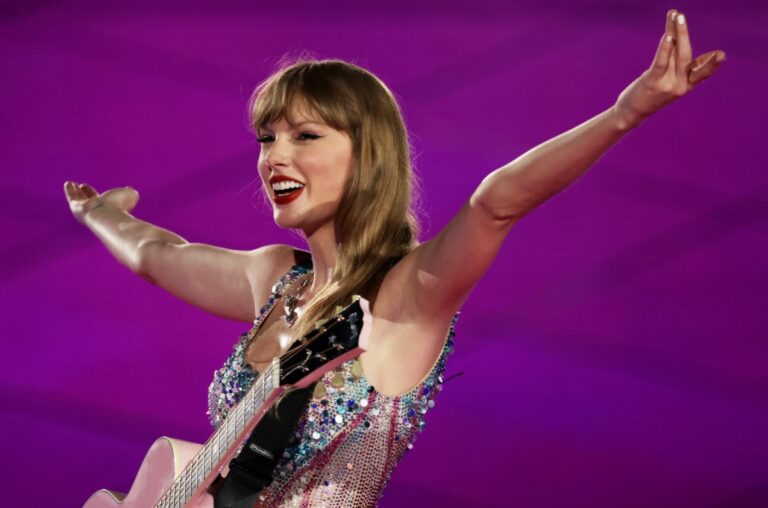 Taylor Swift’s Incredible Reaction to Her Record-Breaking Success on the Hot 100 Chart.