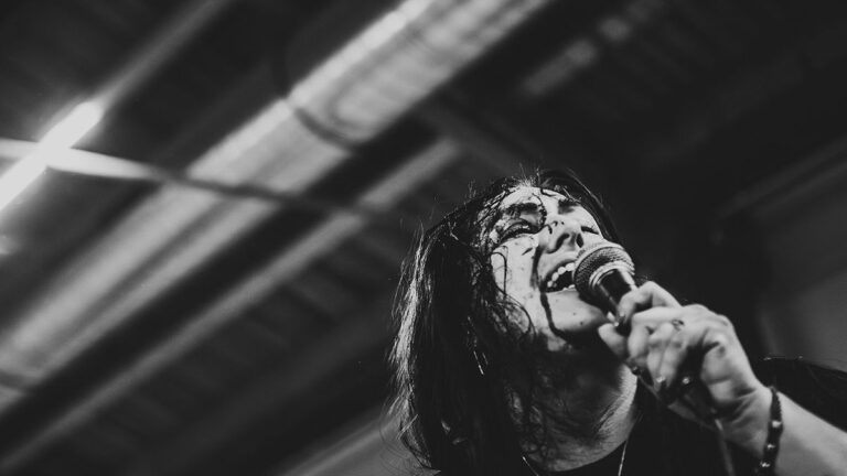 Terrifying and Thrilling: Couch Slut Wows Crowd at Roadburn Festival with Bloodsoaked Vocals and Graphic Videos