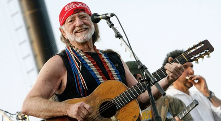 The Top 10 Willie Nelson Hits You Can’t Miss Out On!