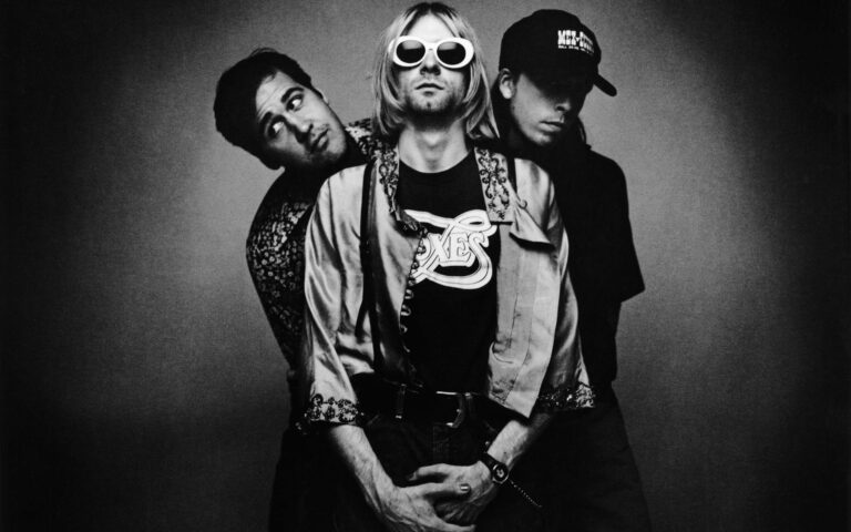 Unleash Your Grunge Spirit: The Top 10 Ultimate Nirvana Anthems Ever Recorded!