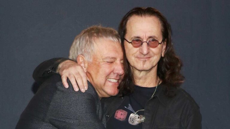 Legendary Rush duo Alex Lifeson and Geddy Lee are rocking out together again- you won’t want to miss this epic reunion performance!