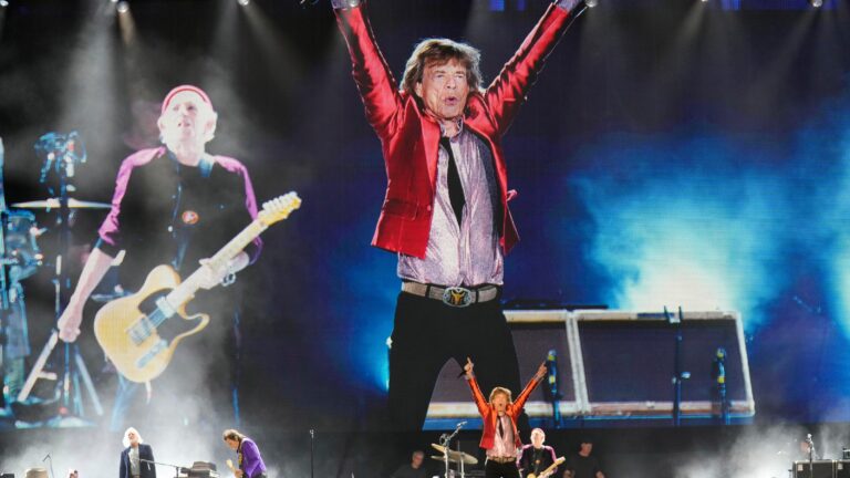 Mick Jagger, 80, Still Rocking the Stage with Unbelievable Moves!