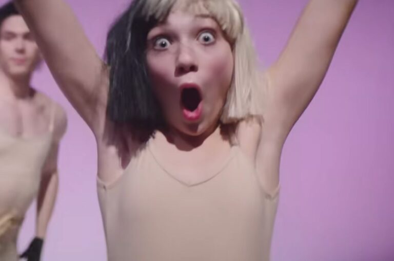 Sia’s “Cheap Thrills” Performance Edit Breaks Billion Views Record!