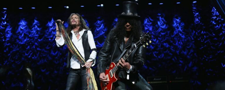 Slash’s Surprising Encounter with Steven Tyler and Brian Johnson: The Stories Behind Epic Collaborations