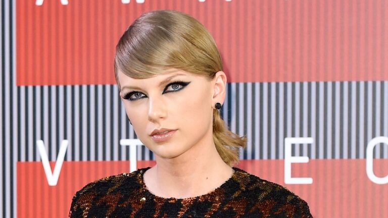 Take Control of Your Online Narrative: Taylor Swift’s New Instagram Tool Blocks Abusive Comments