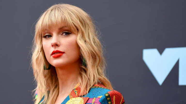 Taylor Swift Shocks Fans with Defiant Response to Publicist’s Trump Warning: ‘I don’t care’