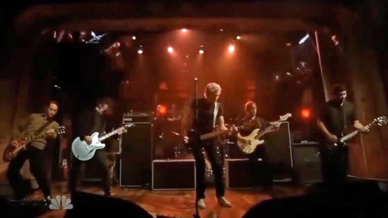 Unbelievable Performance: Roger Waters and Foo Fighters Rock Out to Pink Floyd’s In The Flesh? on Jimmy Fallon Show – Watch Now!