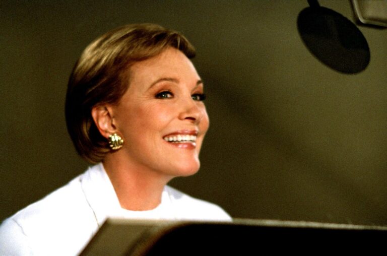 Unveiling Julie Andrews’ Unforgettable Music Journey and Iconic Recordings!